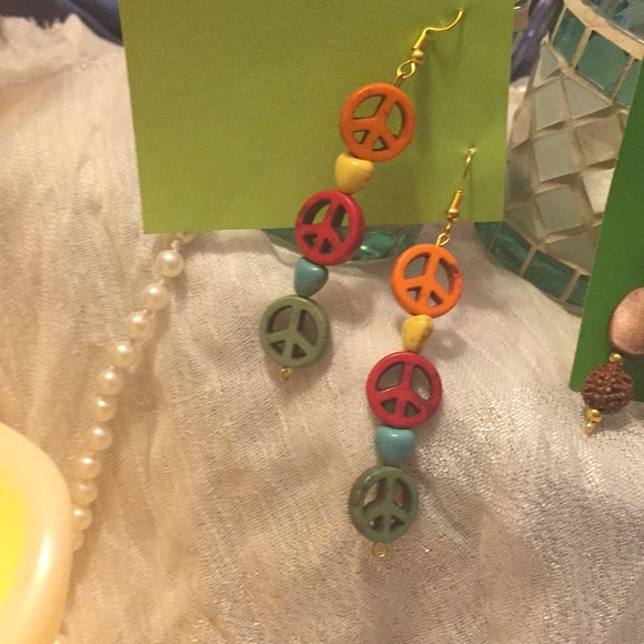 Earrings: dangling - Picture 2 of 4